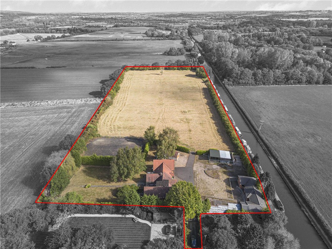 4 bedroom House, Bodymoor Heath Lane, Bodymoor Heath, B76 - Sold STC