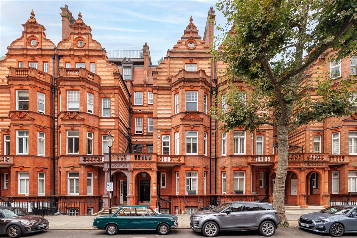 1 bedroom Flat, Sloane Gardens, Chelsea, SW1W - Available, Image 2