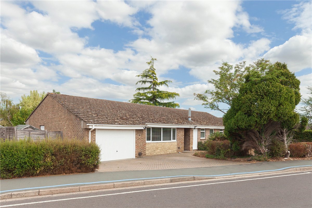 4 bedroom Bungalow, Shakespeare Drive, Bicester, OX26 - , Image 30