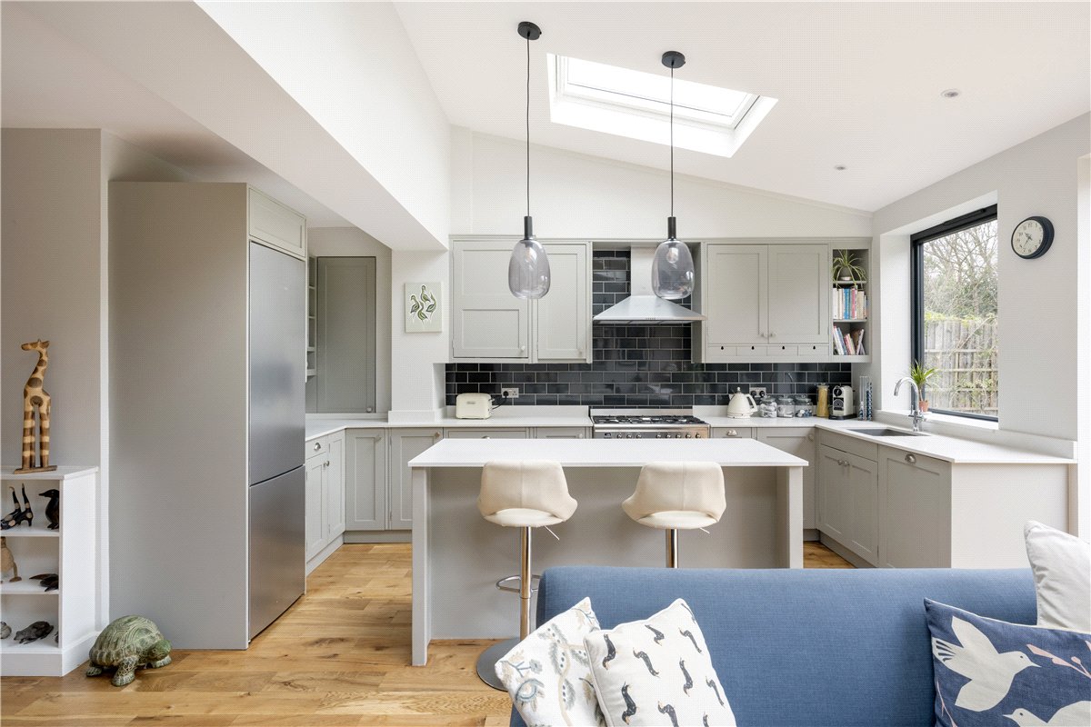 5 bedroom House, Magdalen Road, London, SW18 - Sold STC, Image 8