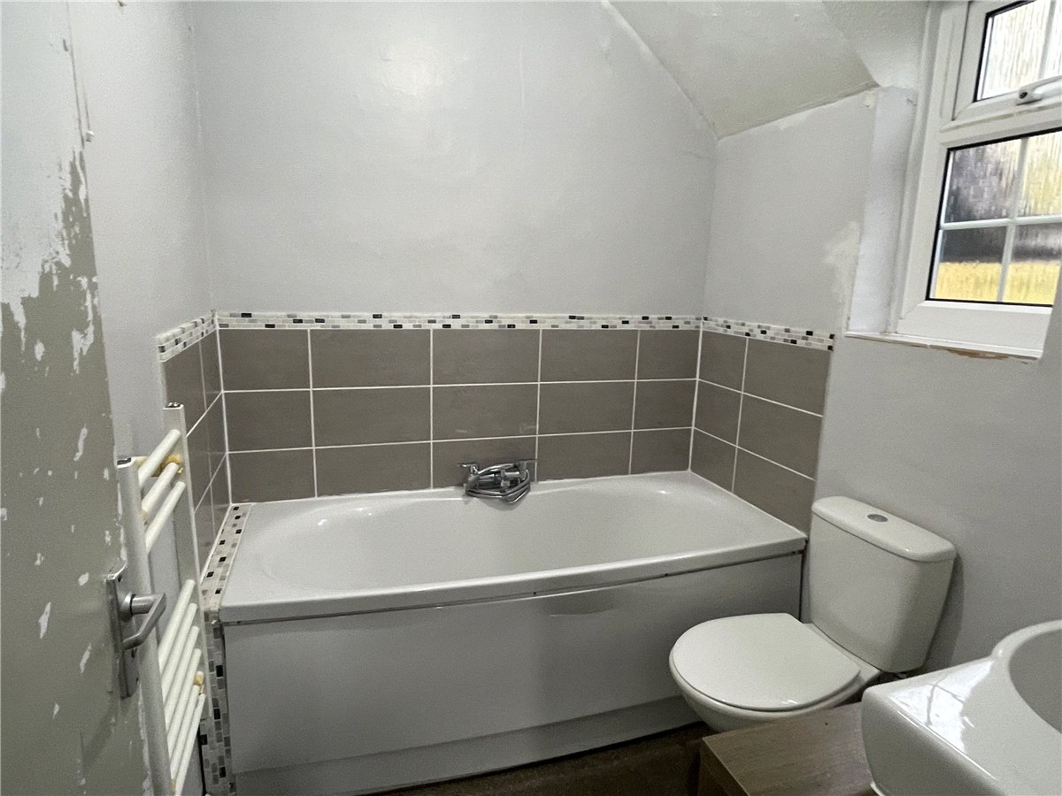 3 bedroom House, Beckhampton Road, Avebury Trusloe, SN8 - Sold, Image 17