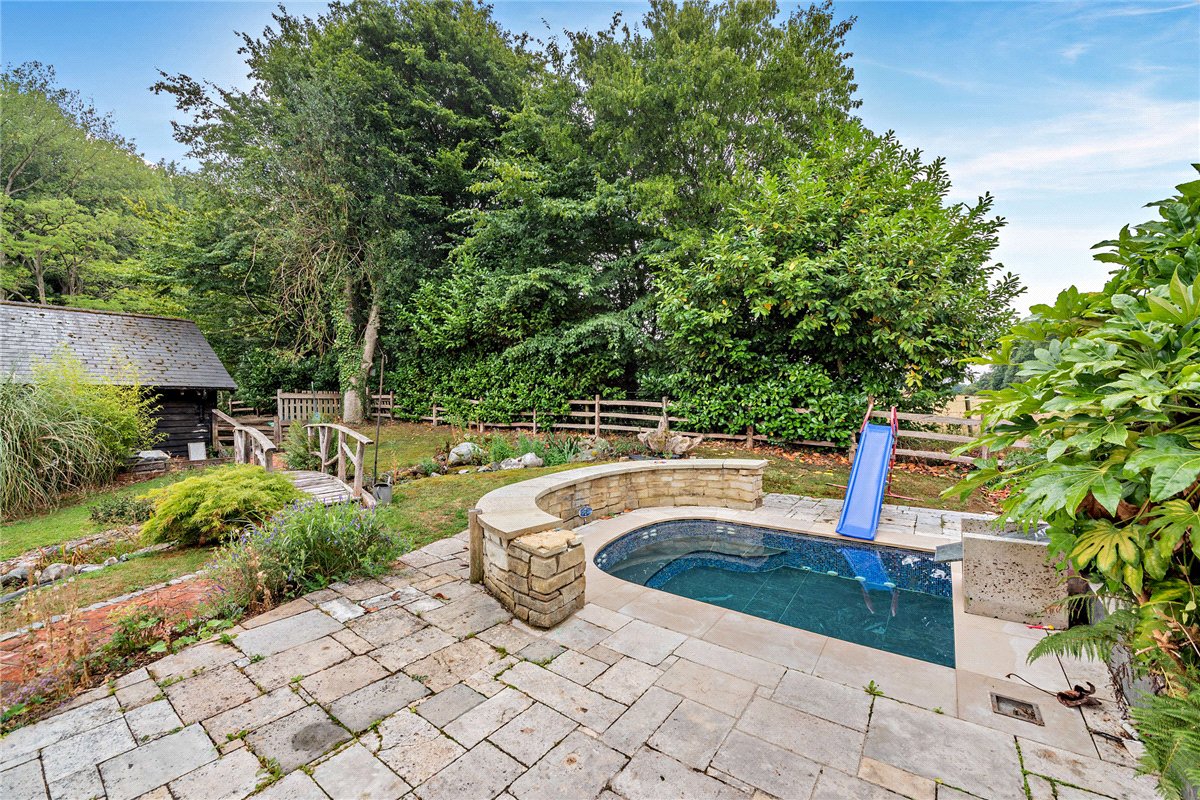 4 bedroom House, Ashford Hill Road, Headley, RG19 - Available, Image 19