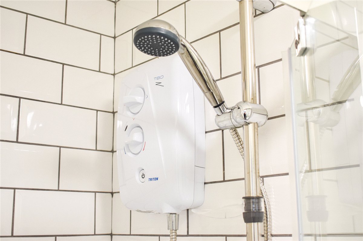 3 bedroom House, Burton Grove, Leighton, CW1 - Let Agreed, Image 1