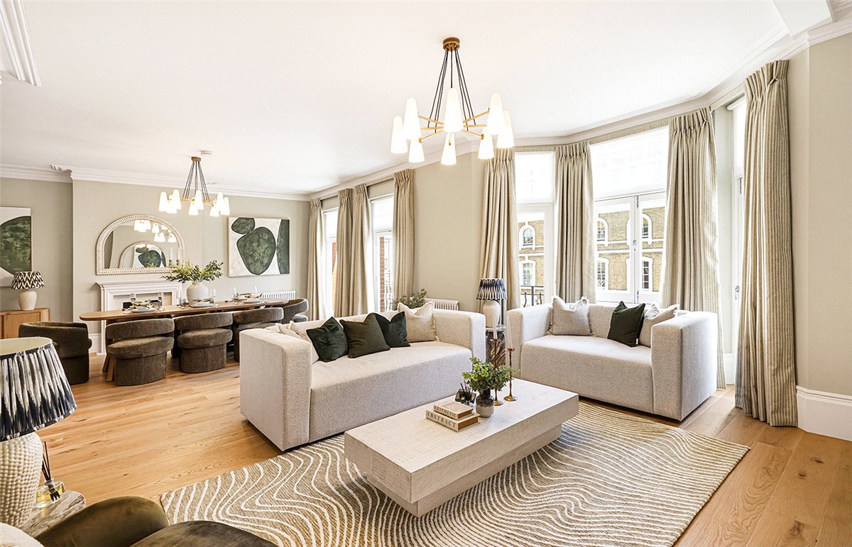 4 bedroom Flat, St Georges Court, Gloucester Road, SW7 - Available