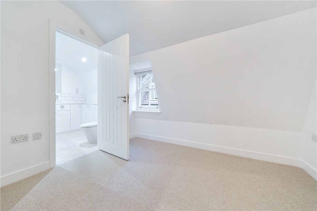 2 bedroom Flat, Palace Yard Mews, Bath, BA1 - Let Agreed, Image 7