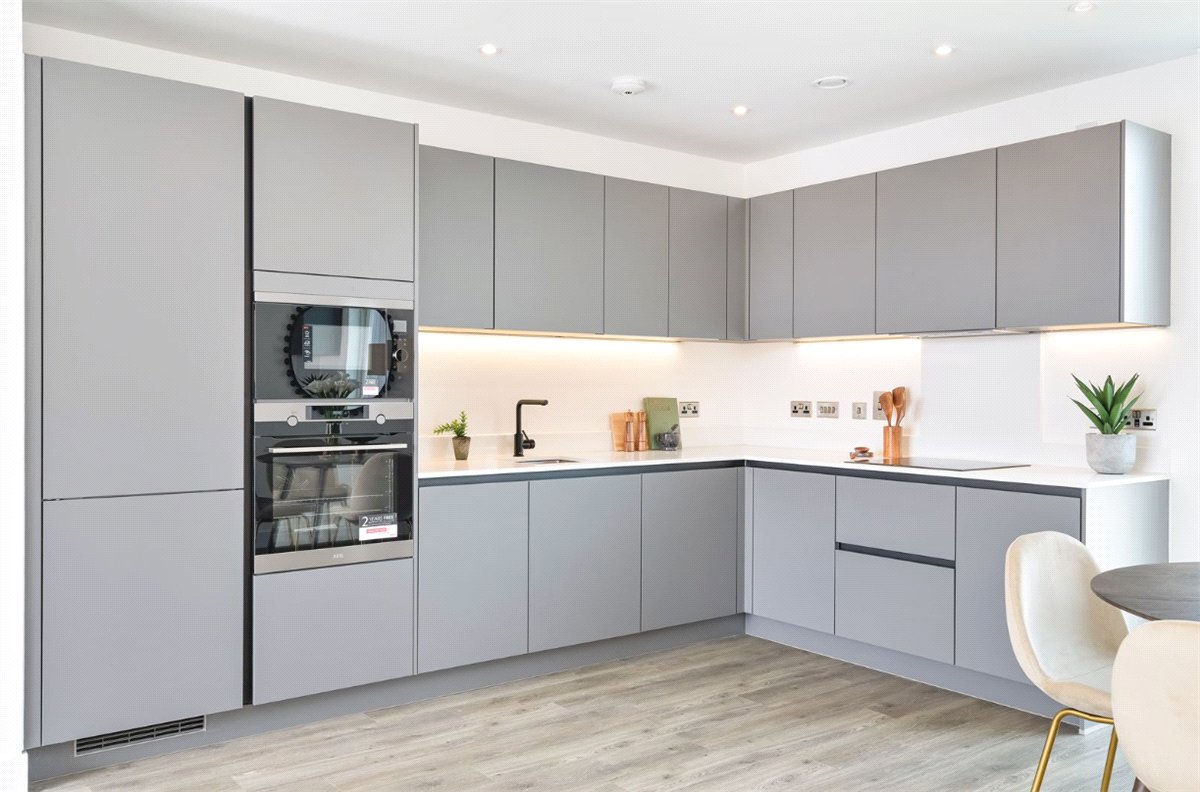 1 bedroom Flat, Eddington Avenue, Cambridge, CB3 - Available, Image 1