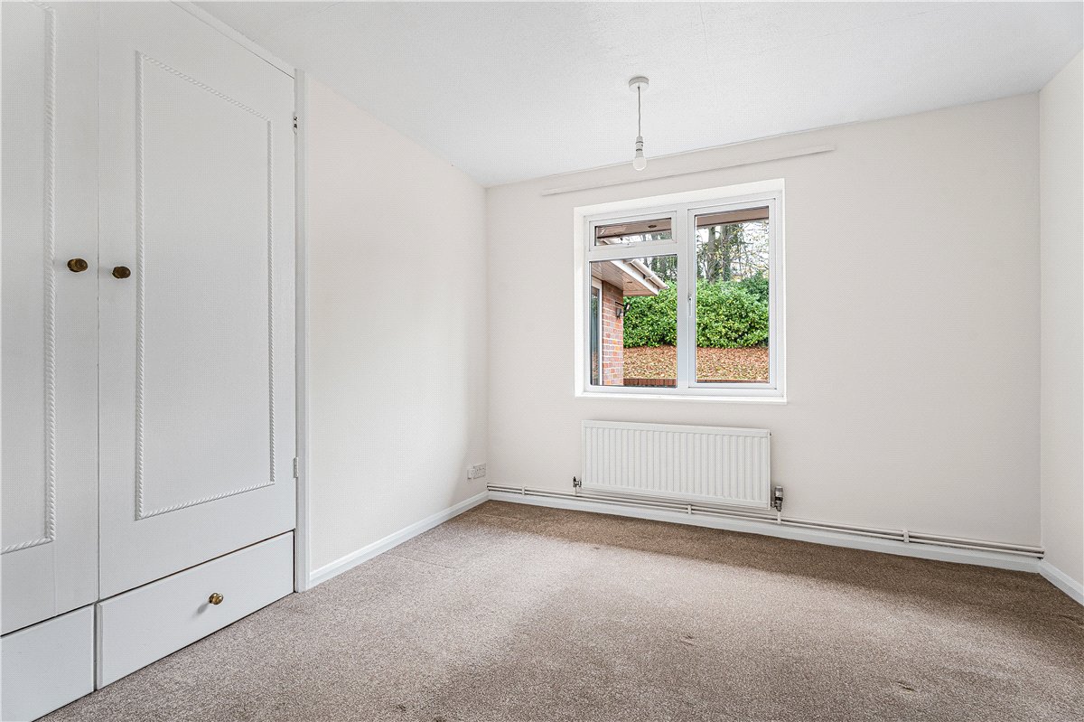 4 bedroom Bungalow, South Street, Wendover, HP22 - Available, Image 15