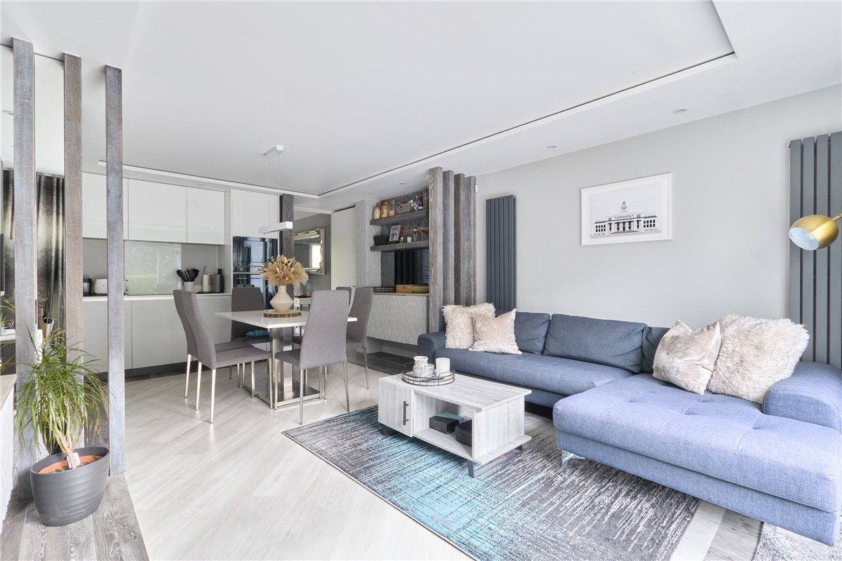 3 bedroom House, Glebe Farm Drive, Trumpington, CB2 - Sold, Image 3