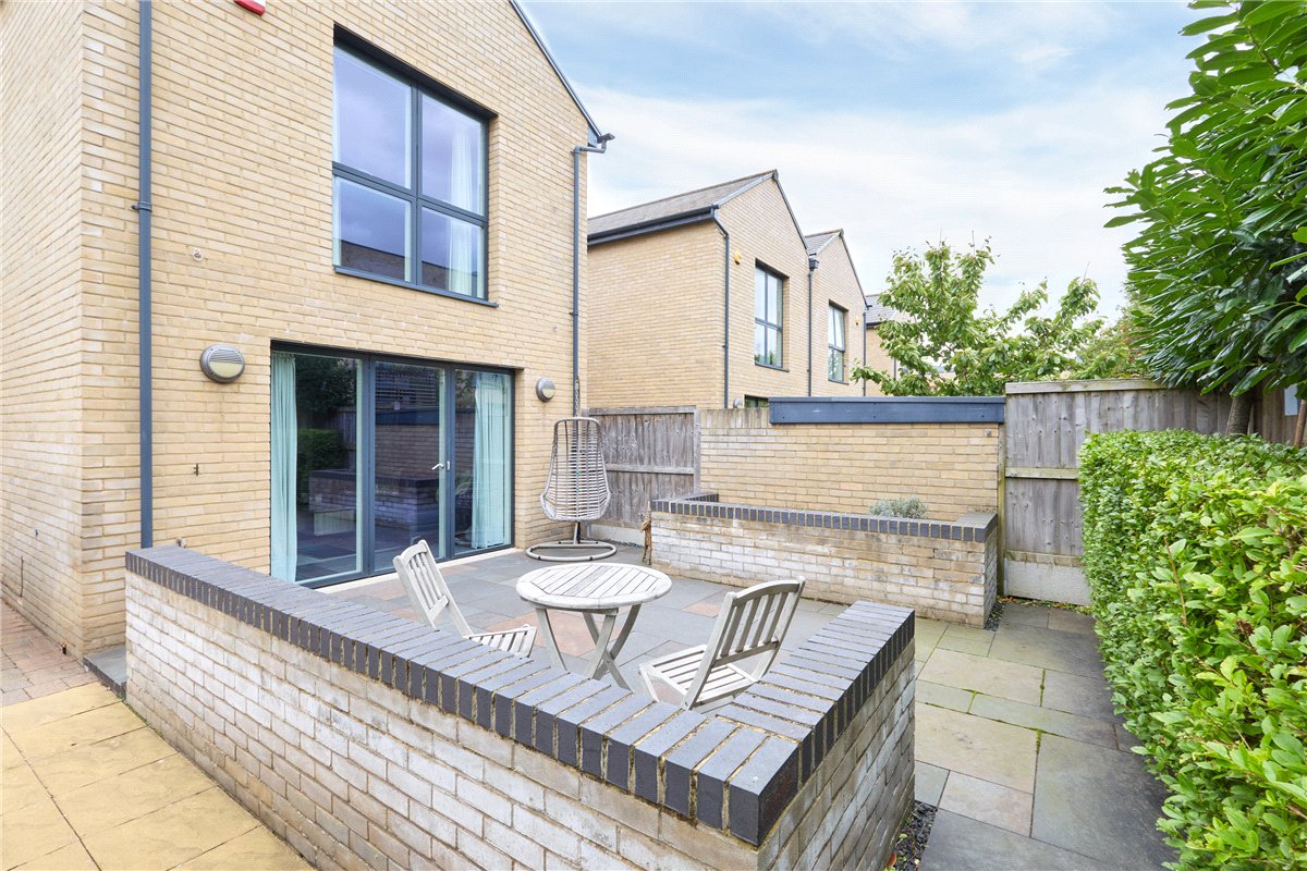 3 bedroom House, Glebe Farm Drive, Trumpington, CB2 - Sold STC, Image 3