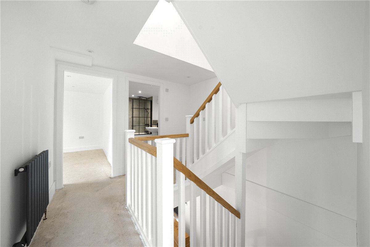 4 bedroom Cottage, Camela Lane, Camblesforth, YO8 - Available, Image 7