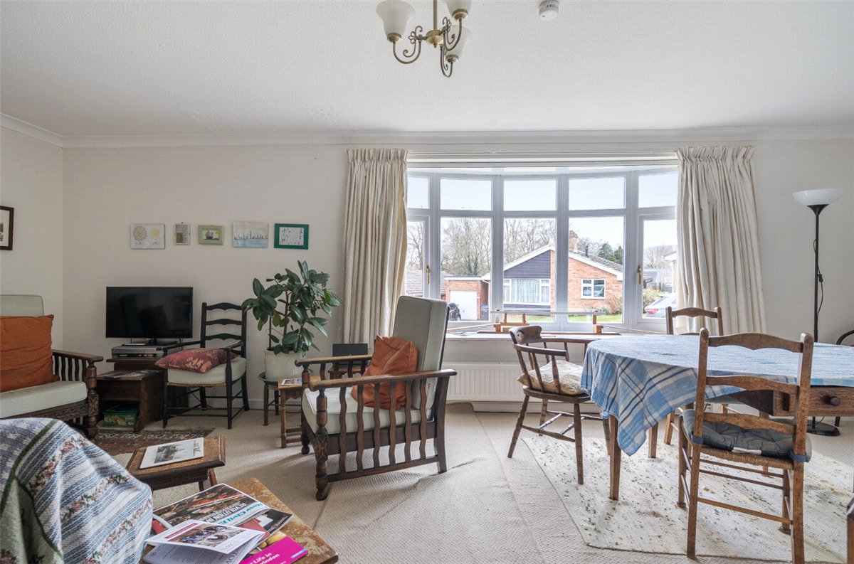 3 bedroom Bungalow, Vicarage Close, Marlborough, SN8 - Available, Image 9