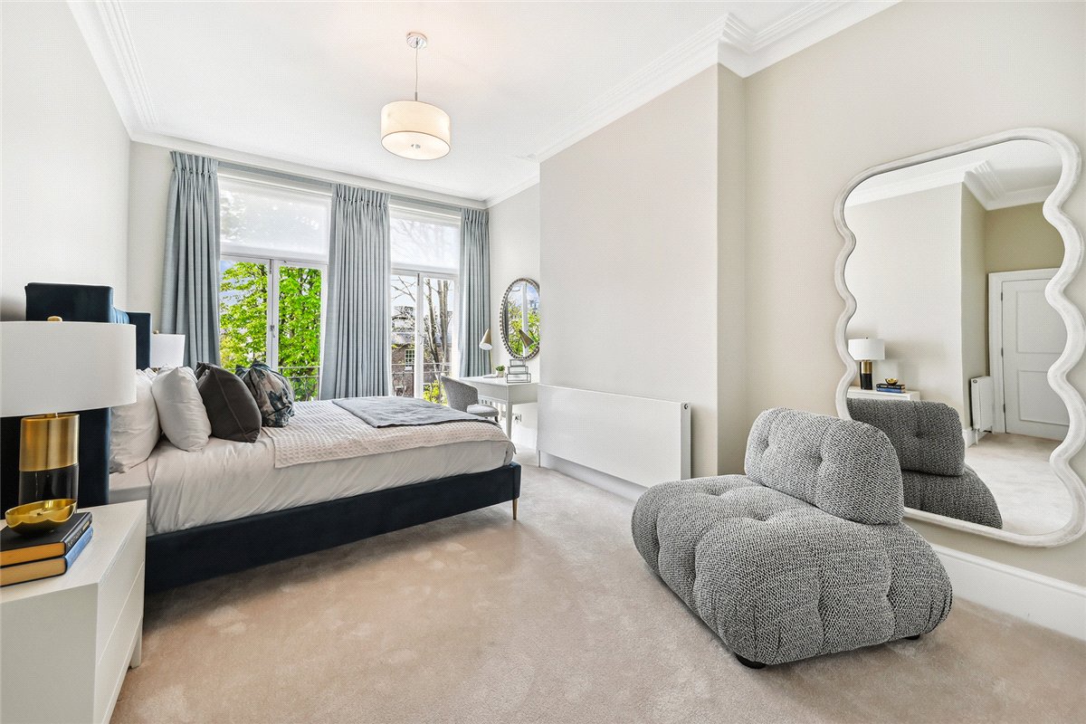 4 bedroom Flat, Gloucester Road, South Kensington, SW7 - Available, Image 8