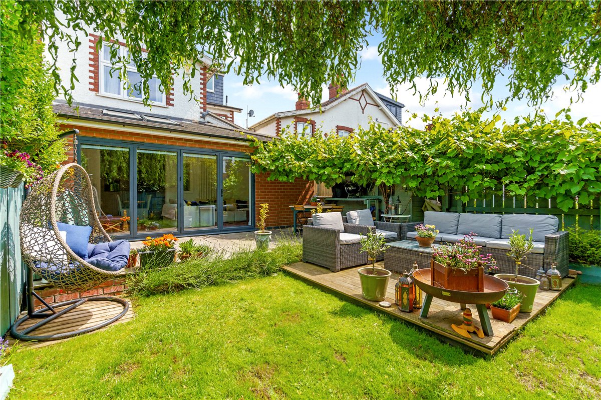 5 bedroom House, Chestnut Avenue, York, YO31 - Available