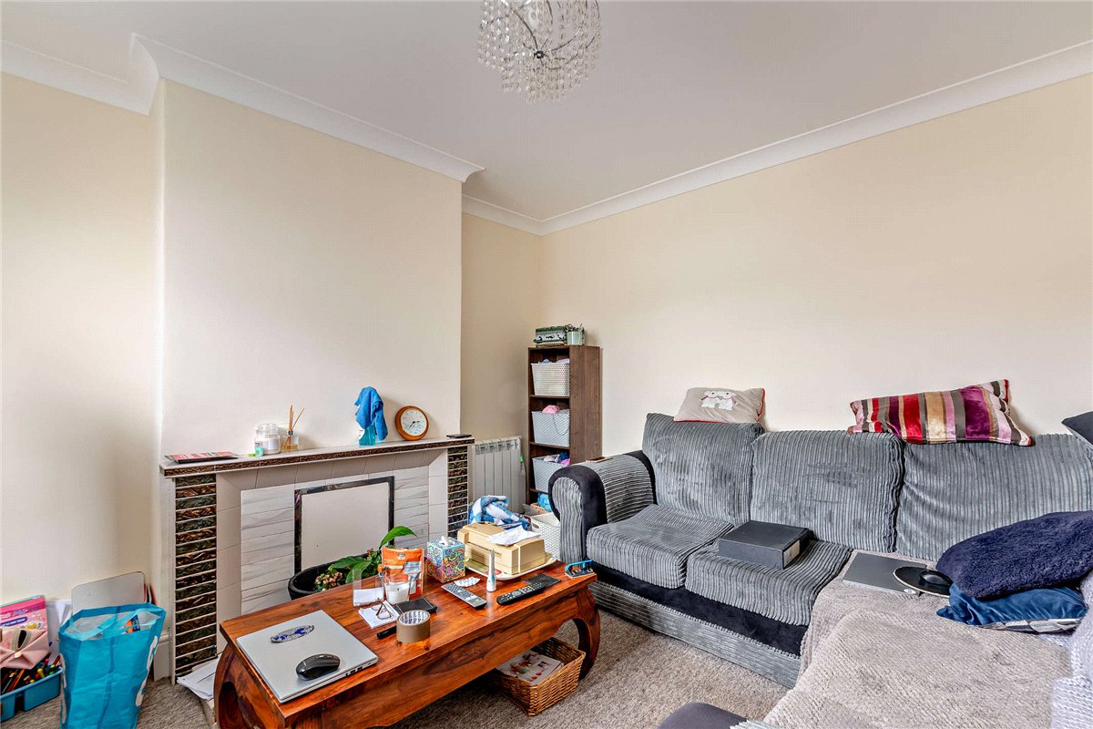 2 bedroom House, Madeira Place, Newbury, RG14 - Sold STC, Image 3