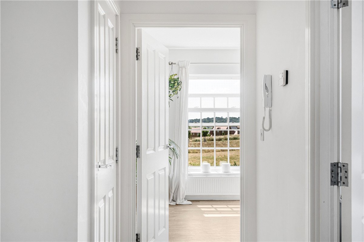 2 bedroom Flat, Thenford Way, Banbury, OX16 - Let Agreed, Image 21