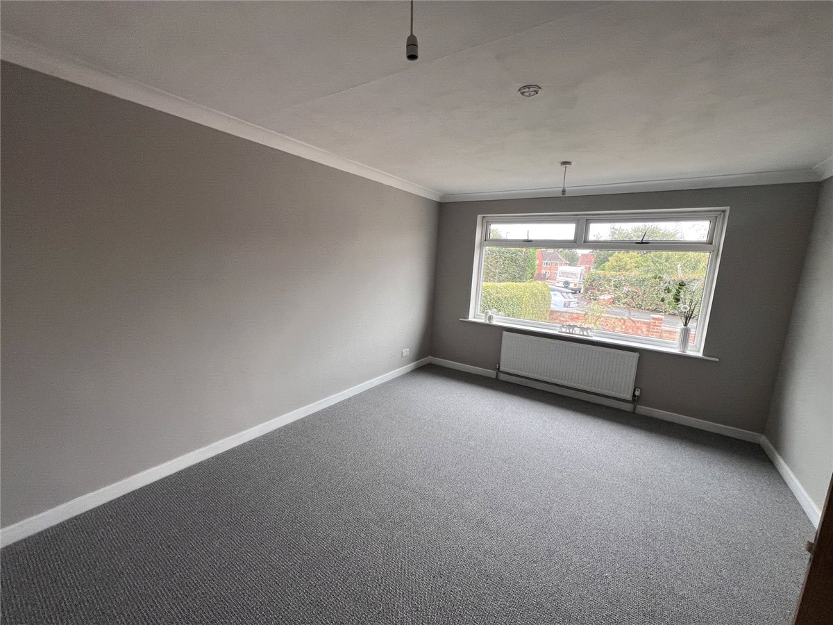 2 bedroom Bungalow, Park Avenue, Driffield, YO25 - Available, Image 5