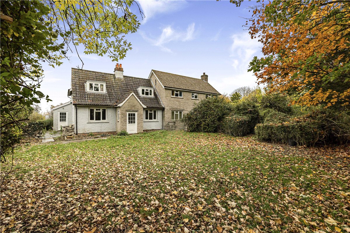 4 bedroom House, Queen Camel, Yeovil, BA22 - Available