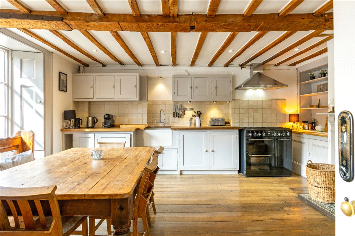 3 bedroom House, West Street, Aldbourne, SN8 - Available, Image 5