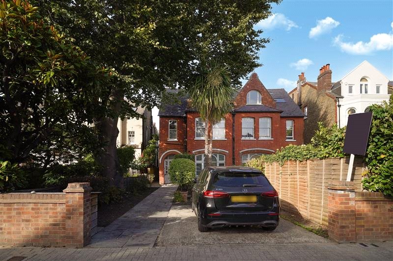 2 bedroom Maisonette, Deodar Road, London, SW15 - Available, Image 14