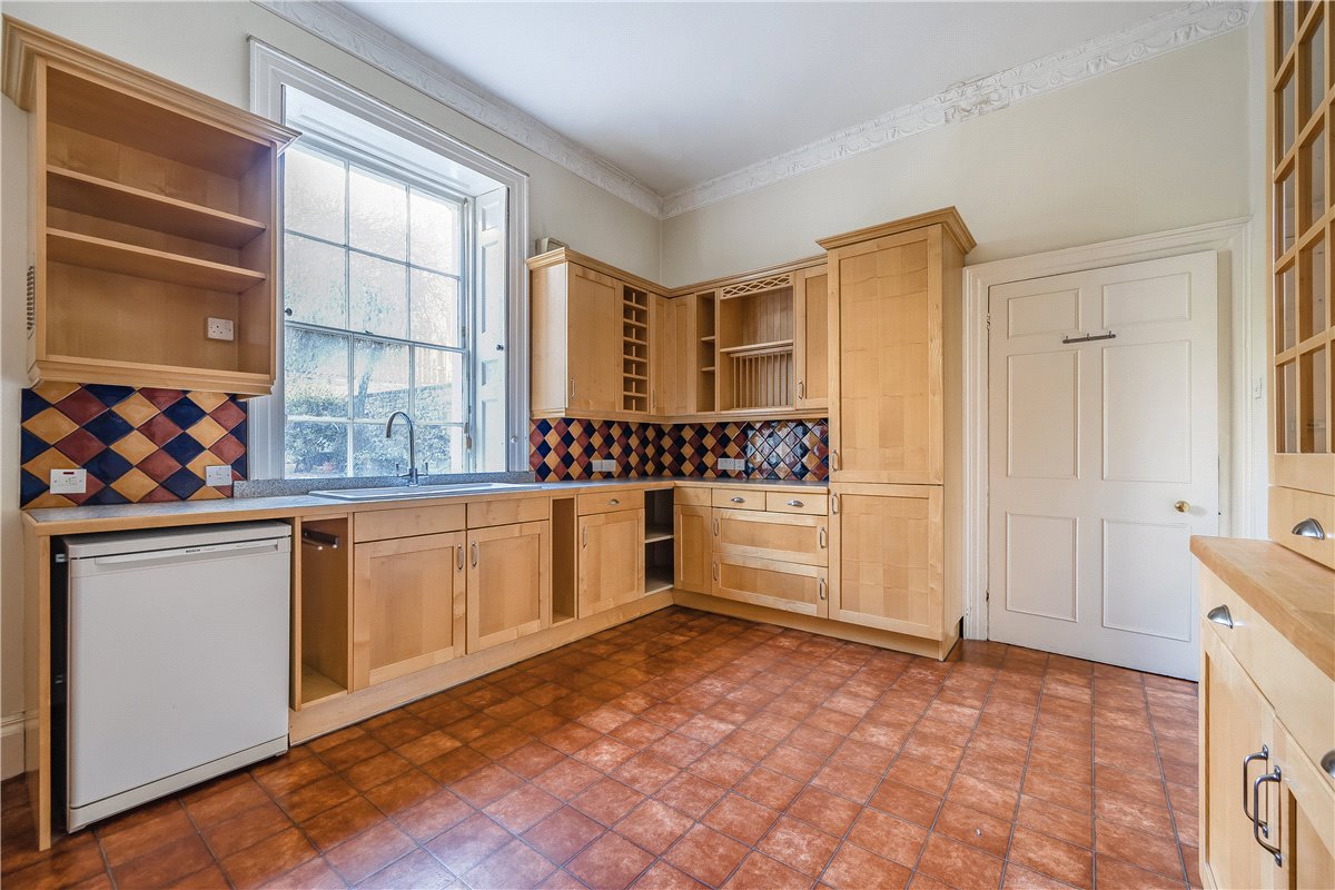2 bedroom Maisonette, St. James's Square, Bath, BA1 - Sold, Image 11