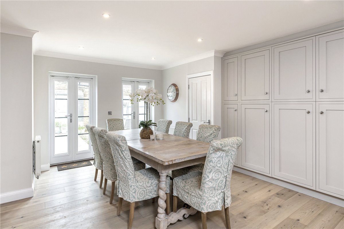 4 bedroom House, Eveleigh Avenue, Bath, BA1 - , Image 3
