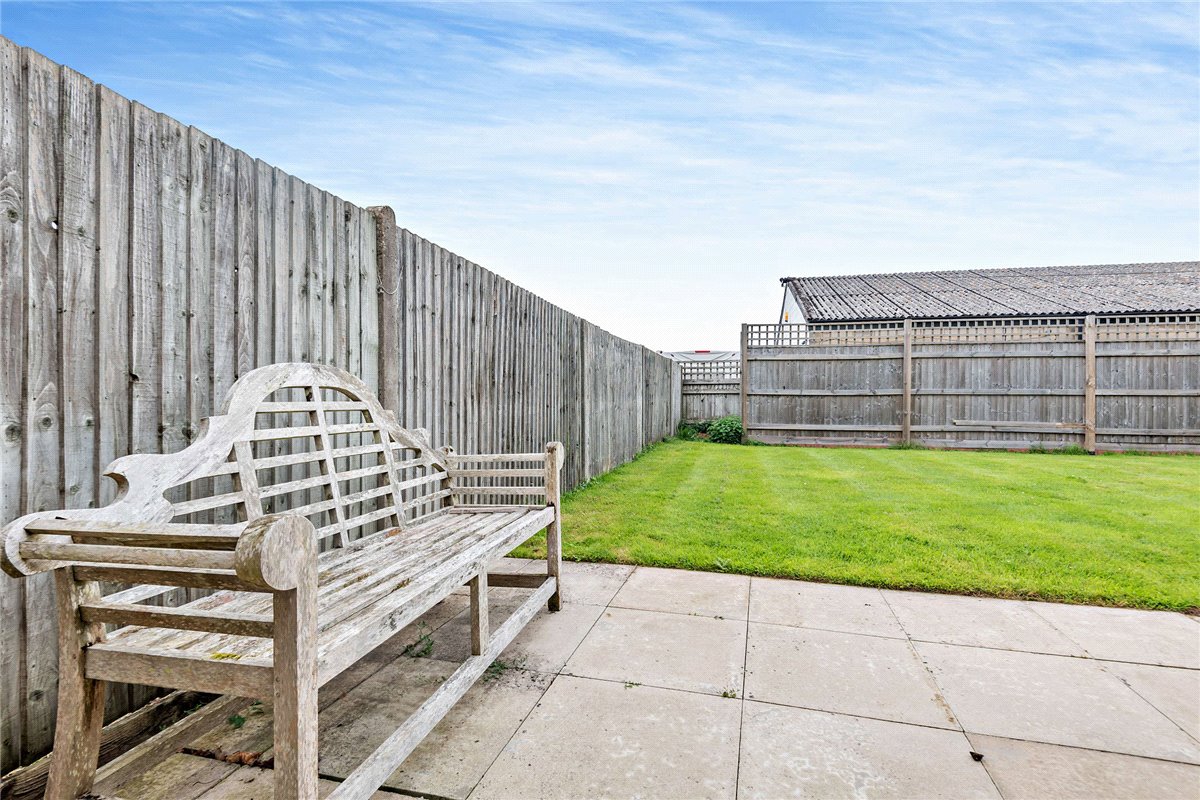 3 bedroom Bungalow, Gore End Road, Ball Hill, RG20 - , Image 8