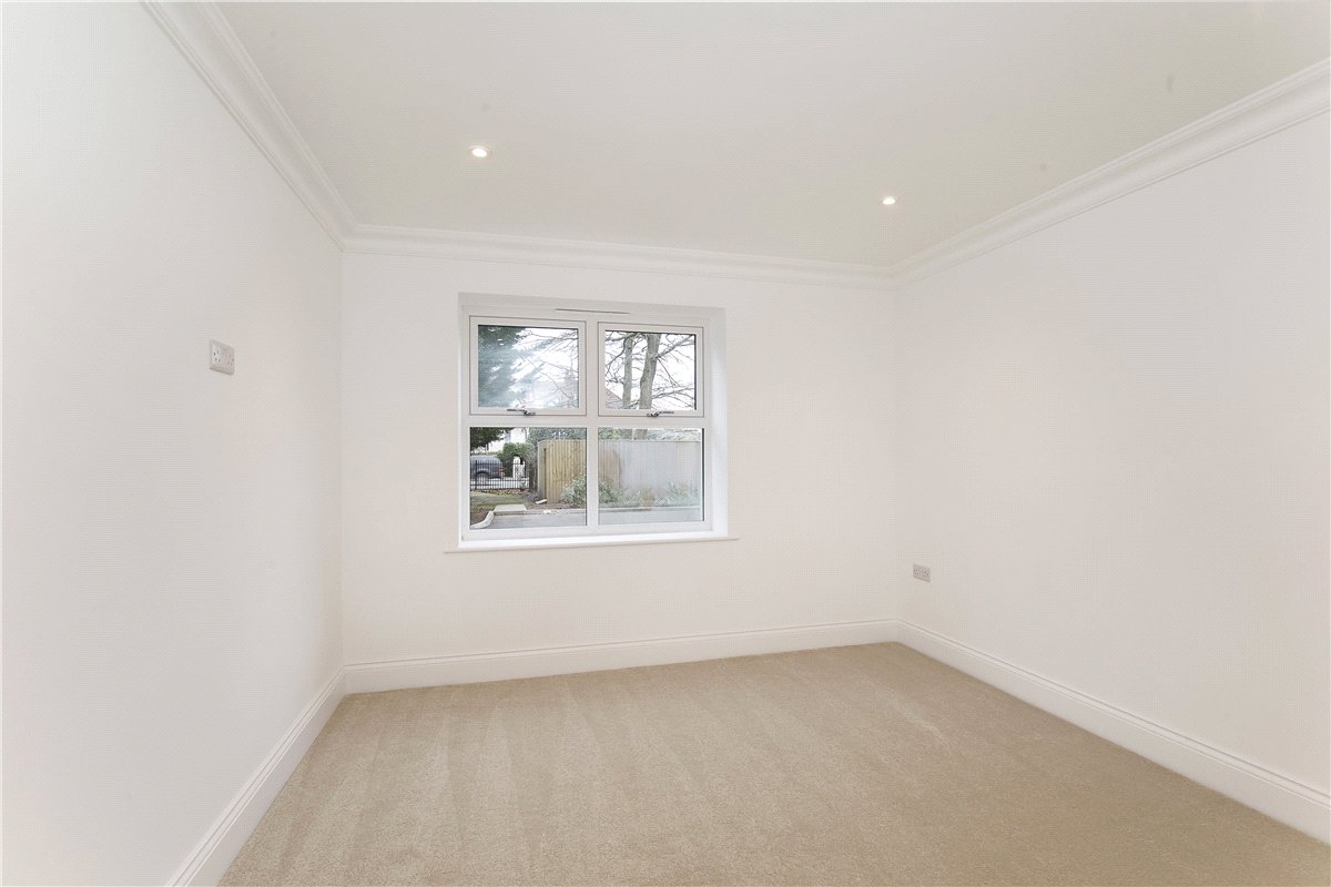 2 bedroom Flat, Wayside Crescent, Harrogate, HG2 - Available, Image 7