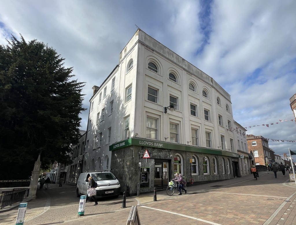 9989 Sq Ft, 3 - 5 Bridge Street, Newbury, RG14 - Available