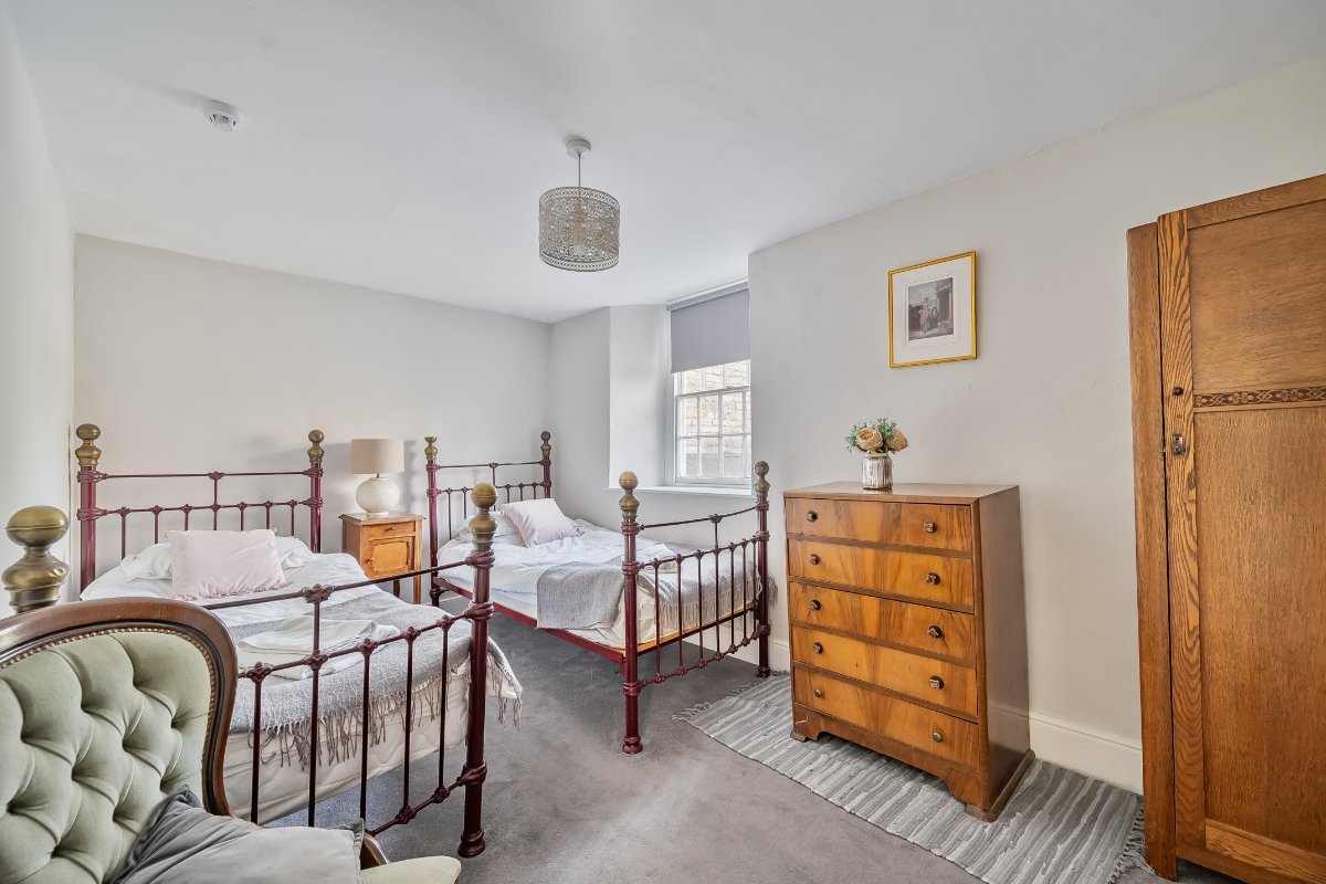 8 bedroom House, High Street, Swanage, BH19 - Available, Image 28