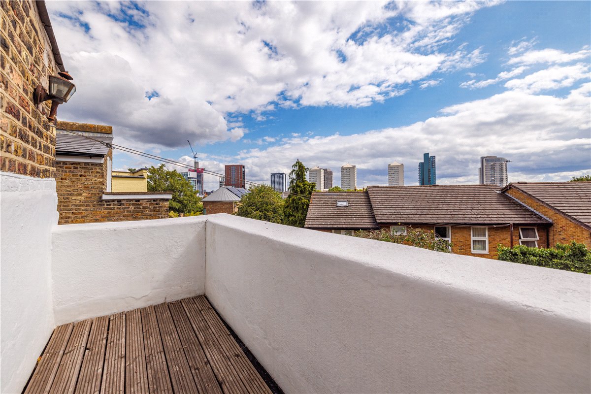 4 bedroom House, Southfields Road, London, SW18 - Available, Image 8