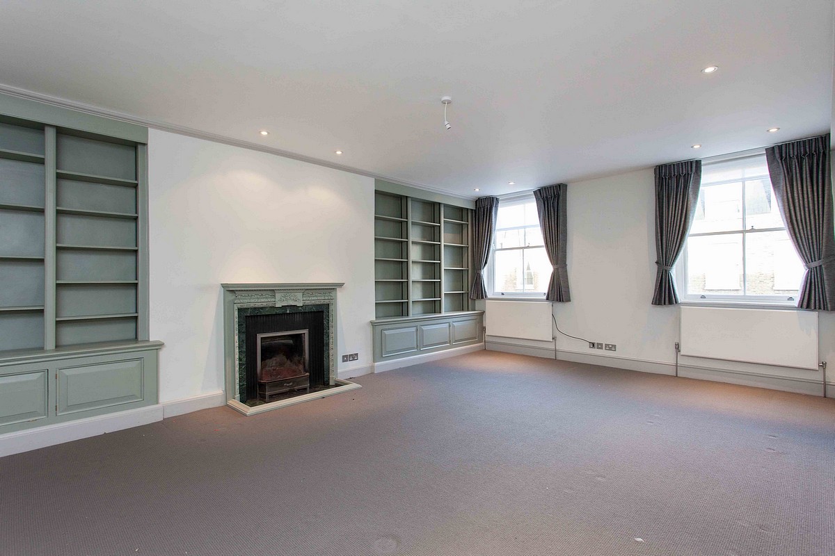 4 bedroom Flat, Harley Street, Marylebone, W1G - , Image 1