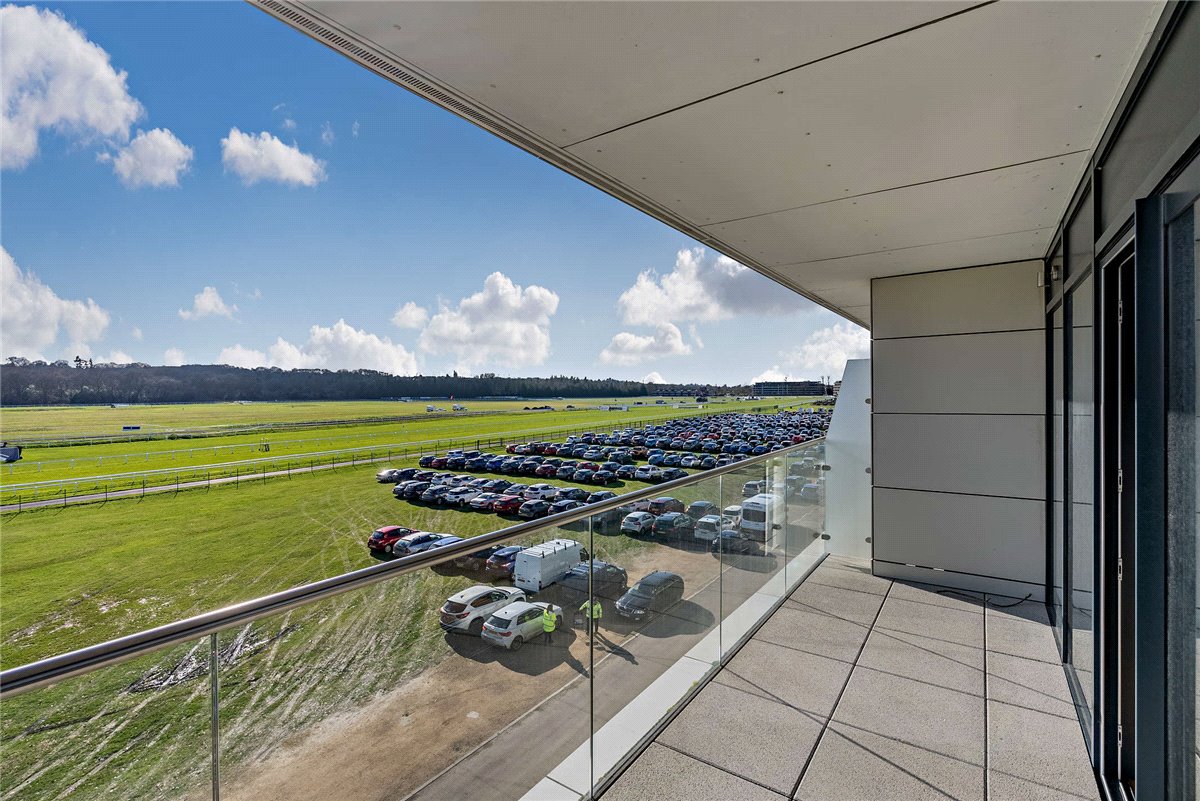 2 bedroom Flat, Kingman Way, Newbury, RG14 - Available, Image 10