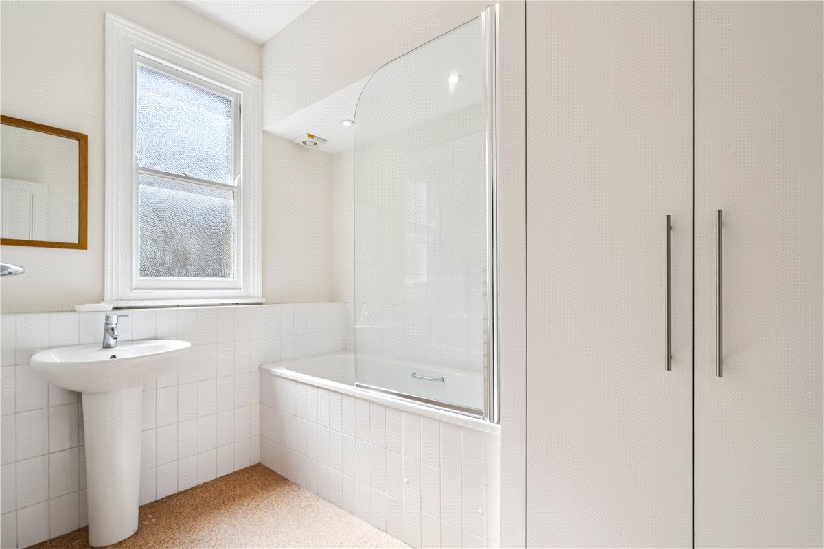 4 bedroom House, Finlay Street, London, SW6 - Available, Image 17
