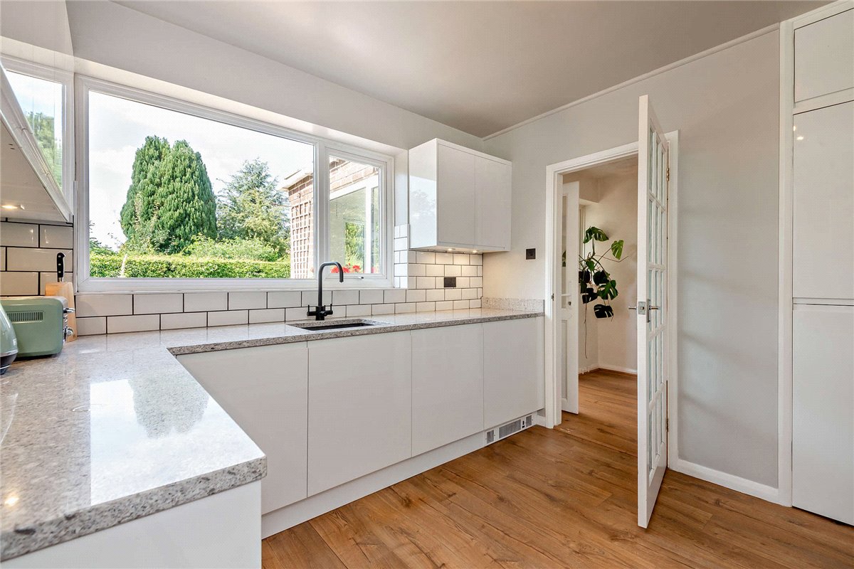 4 bedroom House, Freshfields Lane, Chieveley, RG20 - Available, Image 7