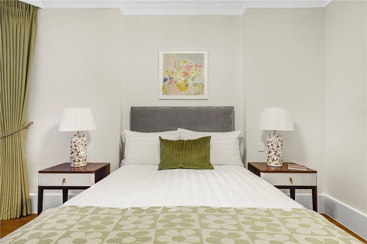 3 bedroom Flat, Holland Park, London, W11 - Available, Image 16