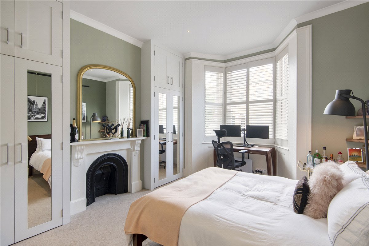 2 bedroom Maisonette, Ramsden Road, London, SW12 - Sold, Image 2