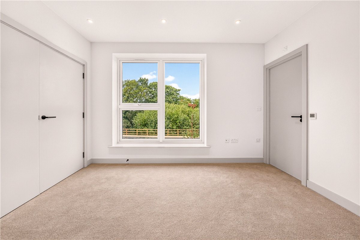 4 bedroom House, Ballast Road, Erith, DA8 - Let Agreed, Image 17