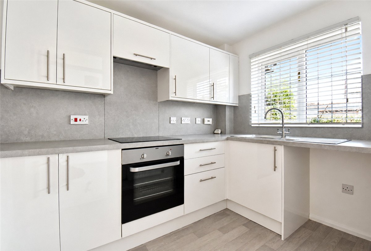 3 bedroom House, Martingale Close, Cambridge, CB4 - Sold STC, Image 3
