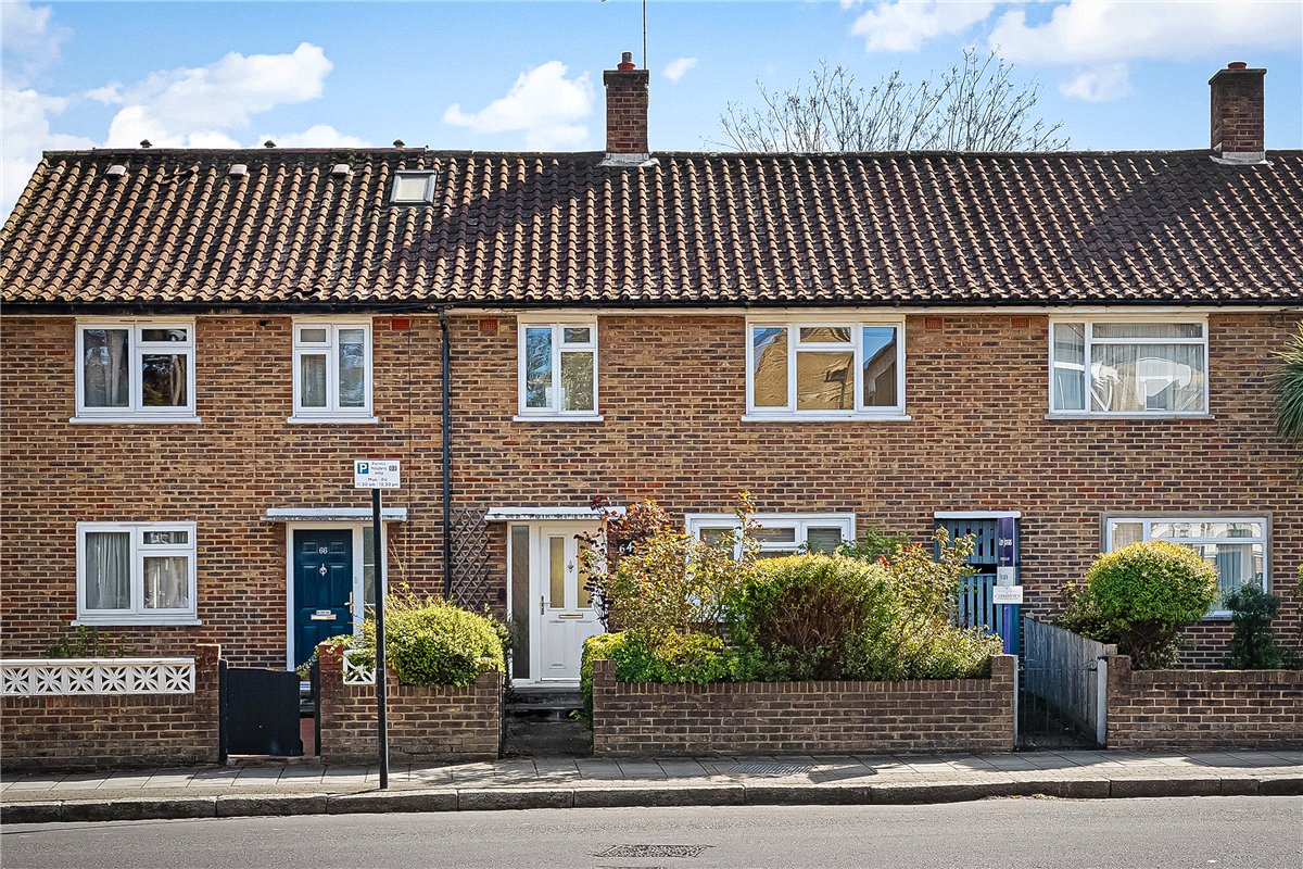 3 bedroom House, Sarsfeld Road, London, SW12 - Sold