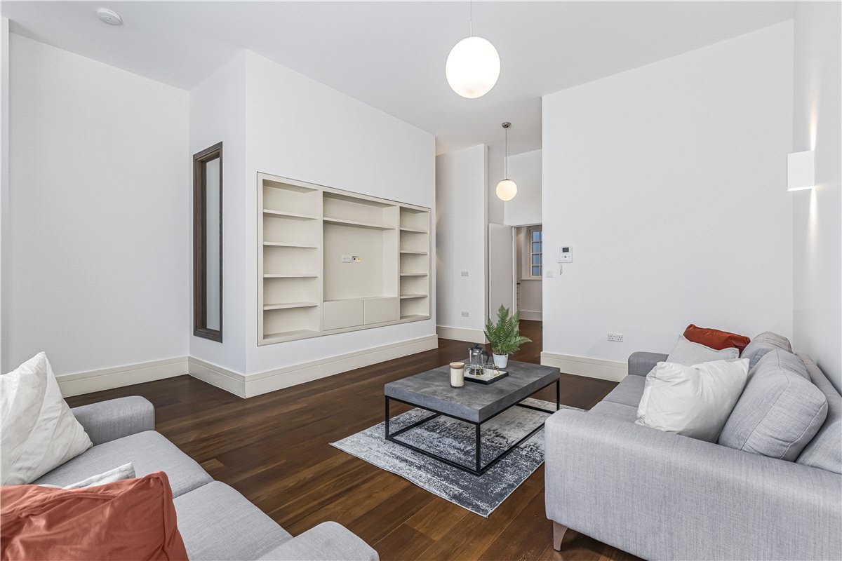 2 bedroom Maisonette, Welbeck Street, Marylebone, W1G - Available, Image 4
