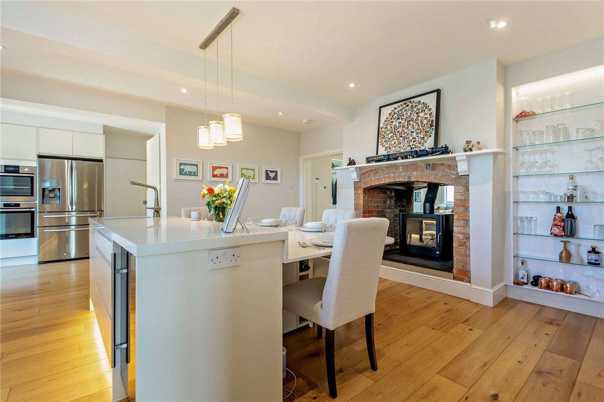 5 bedroom House, Fairview, Andover Road, RG14 - Available, Image 9
