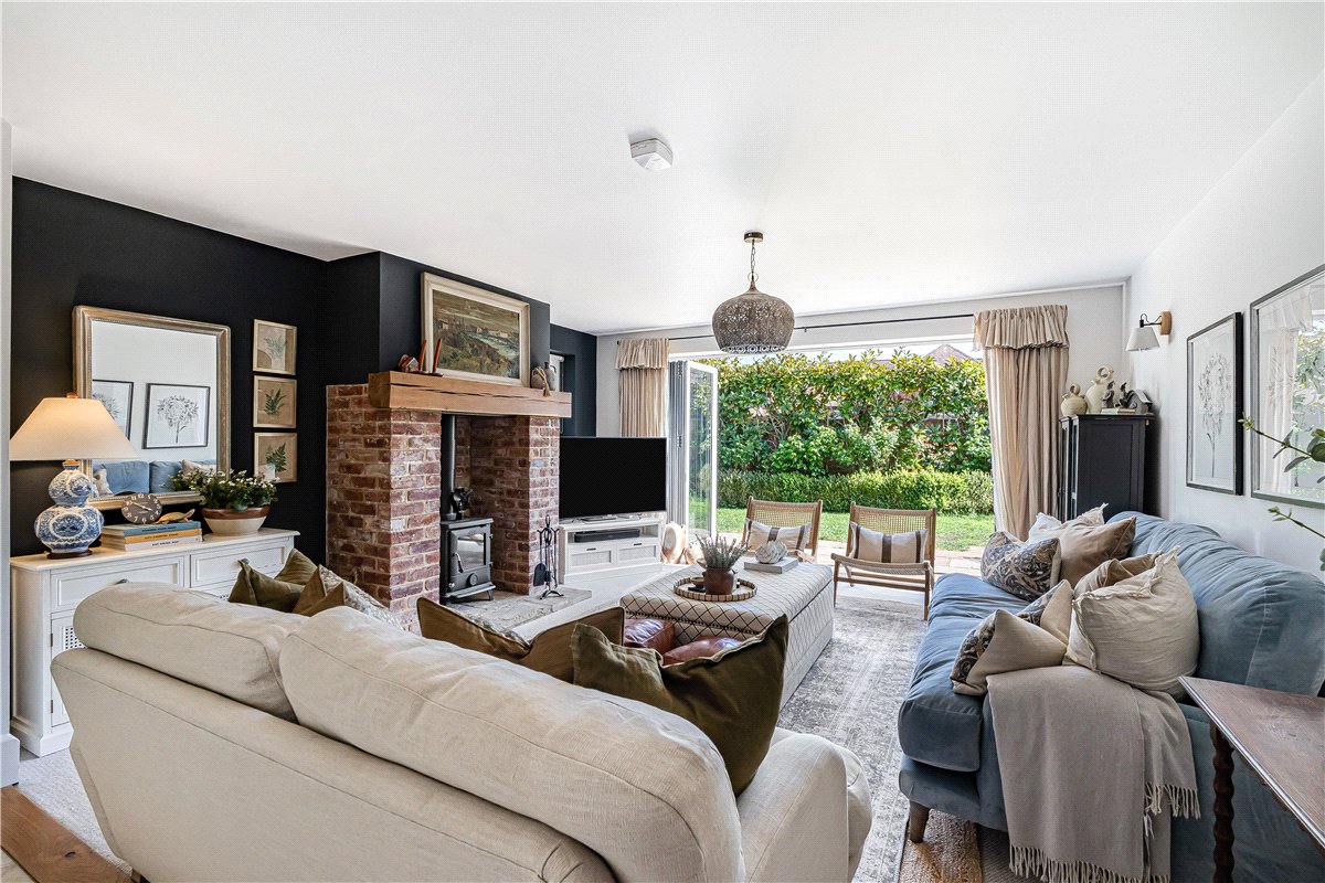 5 bedroom Barn Conversion, Pearce Courtyard, Oakley, HP18 - Available, Image 3
