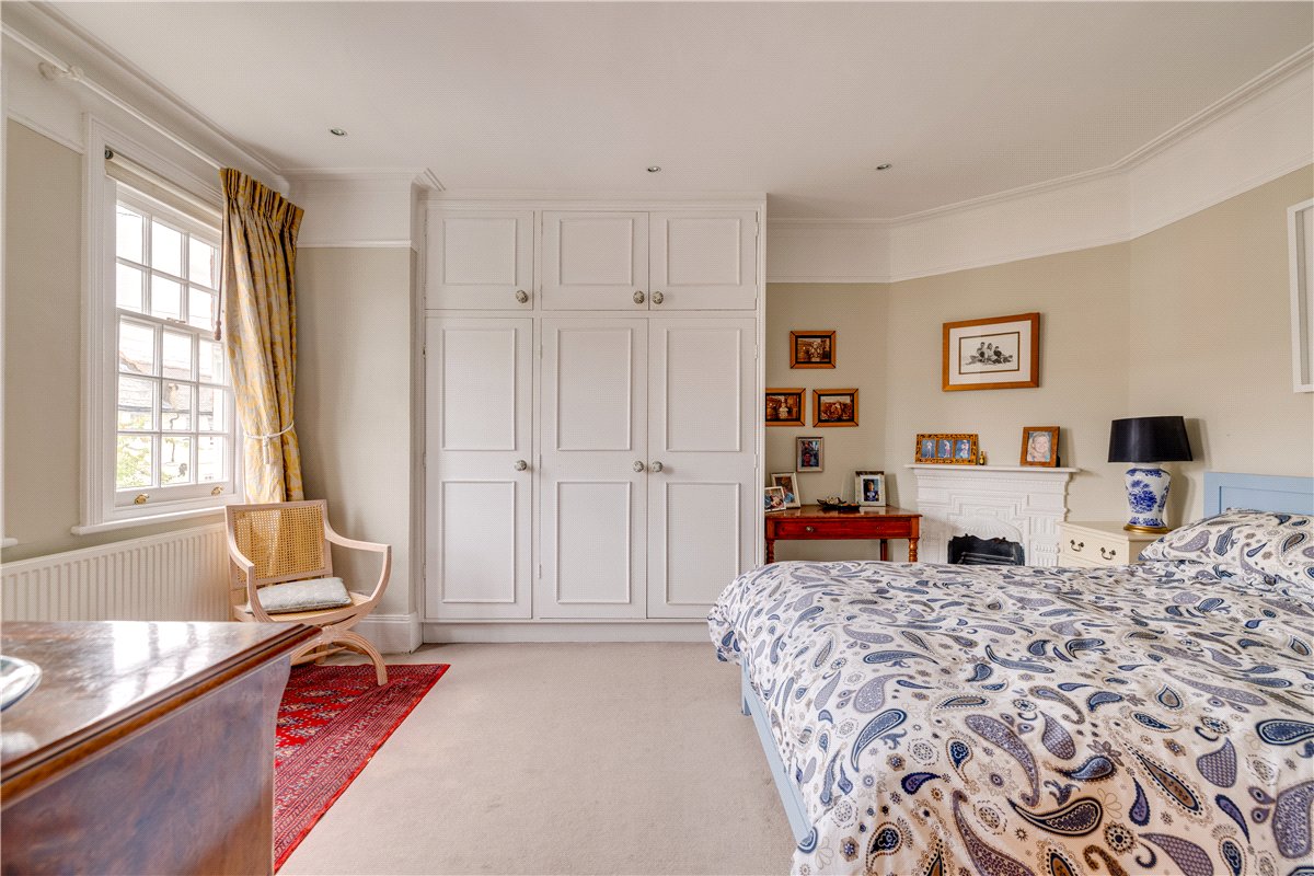 3 bedroom House, First Avenue, London, SW14 - Available, Image 7