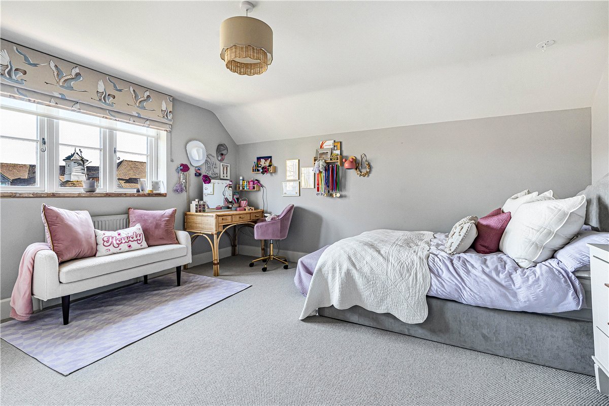 5 bedroom Barn Conversion, Pearce Courtyard, Oakley, HP18 - Available, Image 21