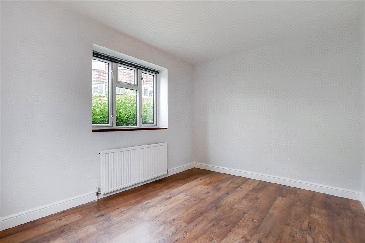 2 bedroom Flat, The Willoughbys, London, SW14 - Let Agreed, Image 6