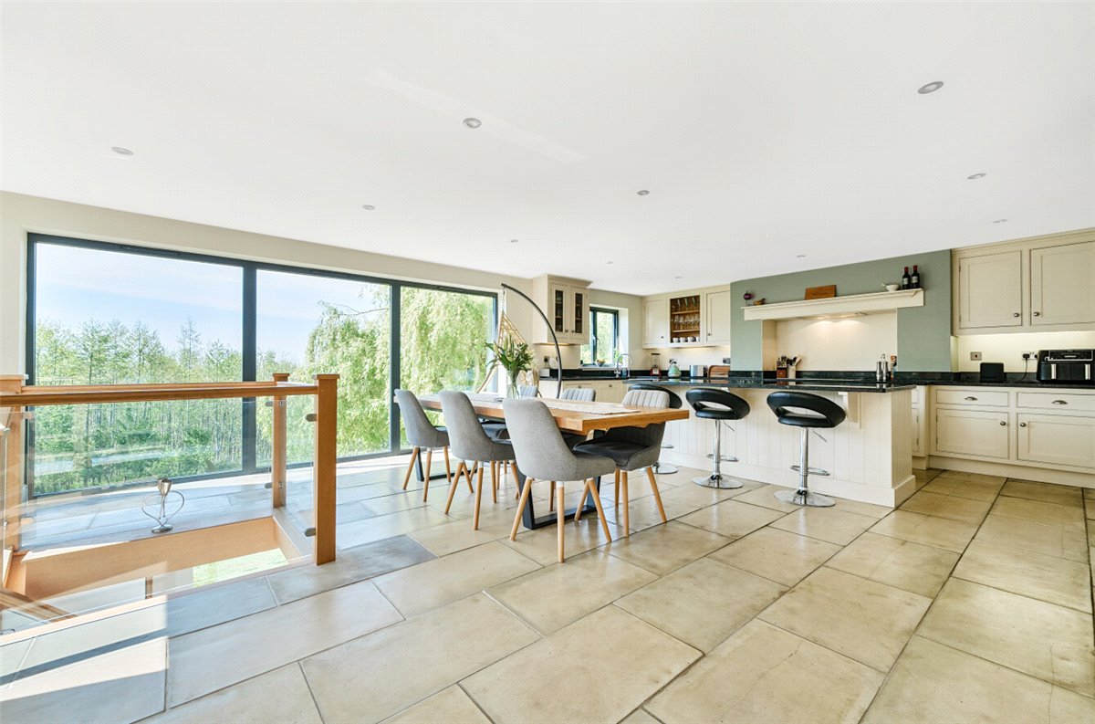 5 bedroom House, Studley Corner, Studley, SN11 - Sold, Image 21