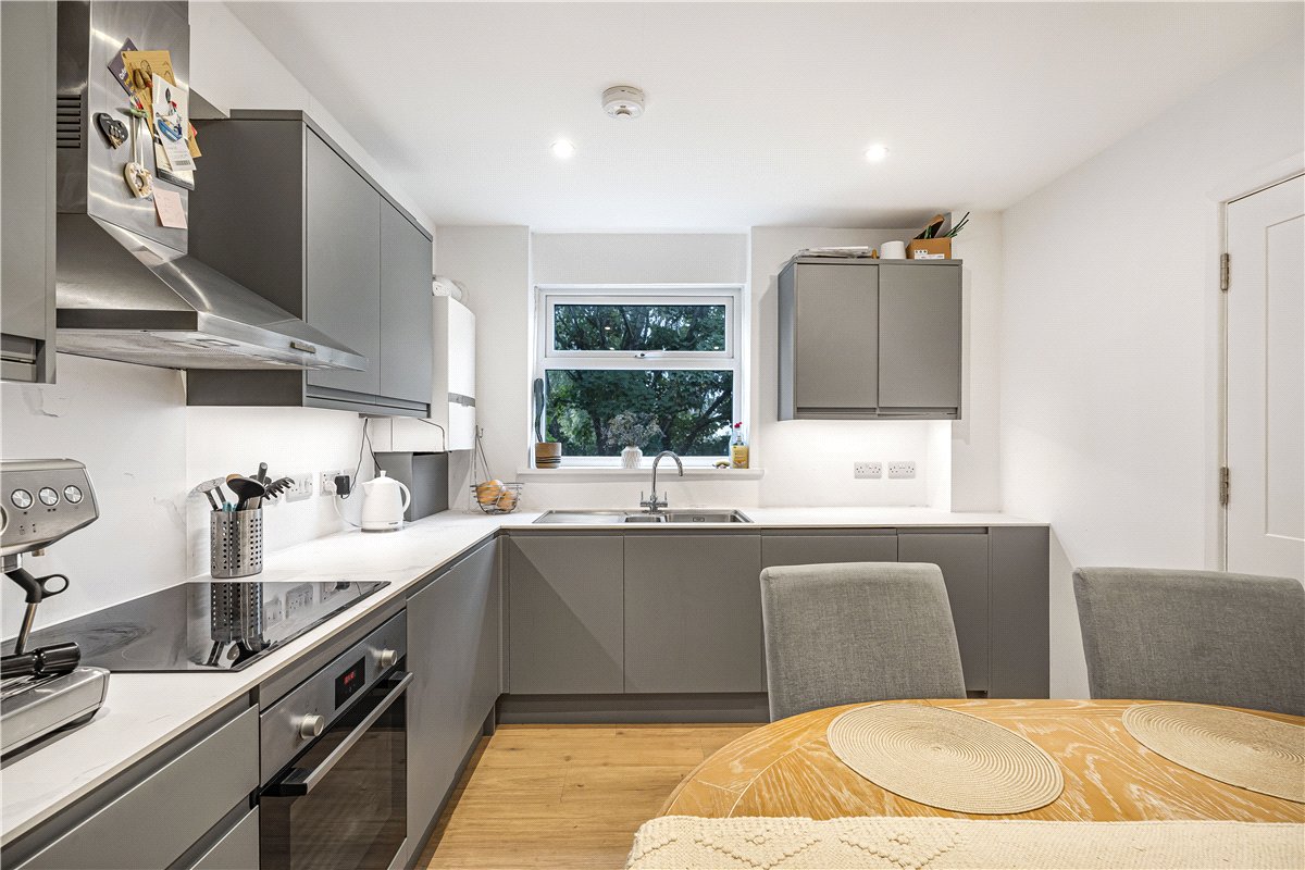 2 bedroom Maisonette, Mill Street, Eynsham, OX29 - Available, Image 1