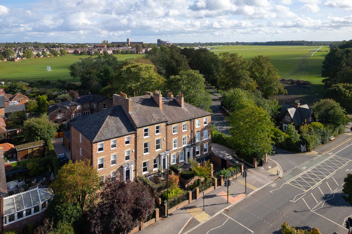 5 bedroom House, Mount Vale, York, YO24 - Sold STC