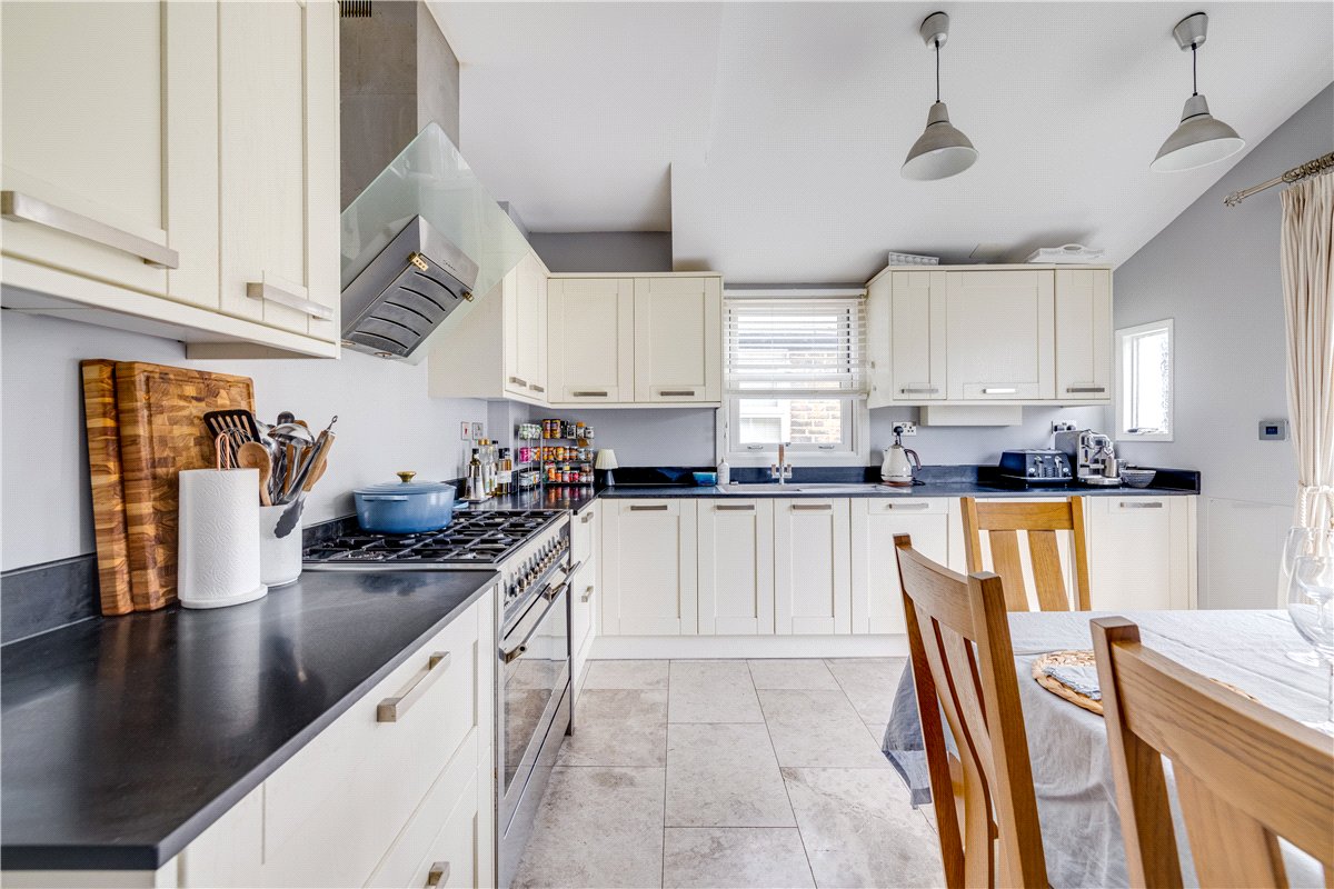 3 bedroom Flat, Trentham Street, London, SW18 - Sold, Image 4