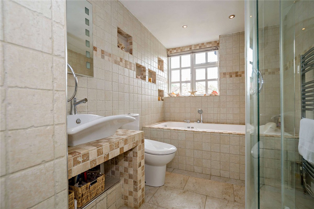4 bedroom House, Lumby, Near Leeds, LS25 - Available, Image 17